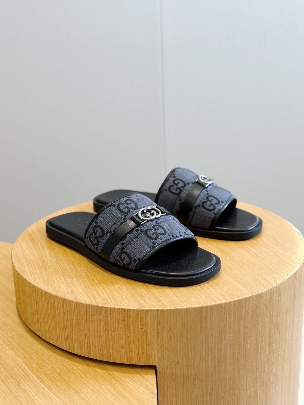 Gucci Interlocking G Slide Sandals